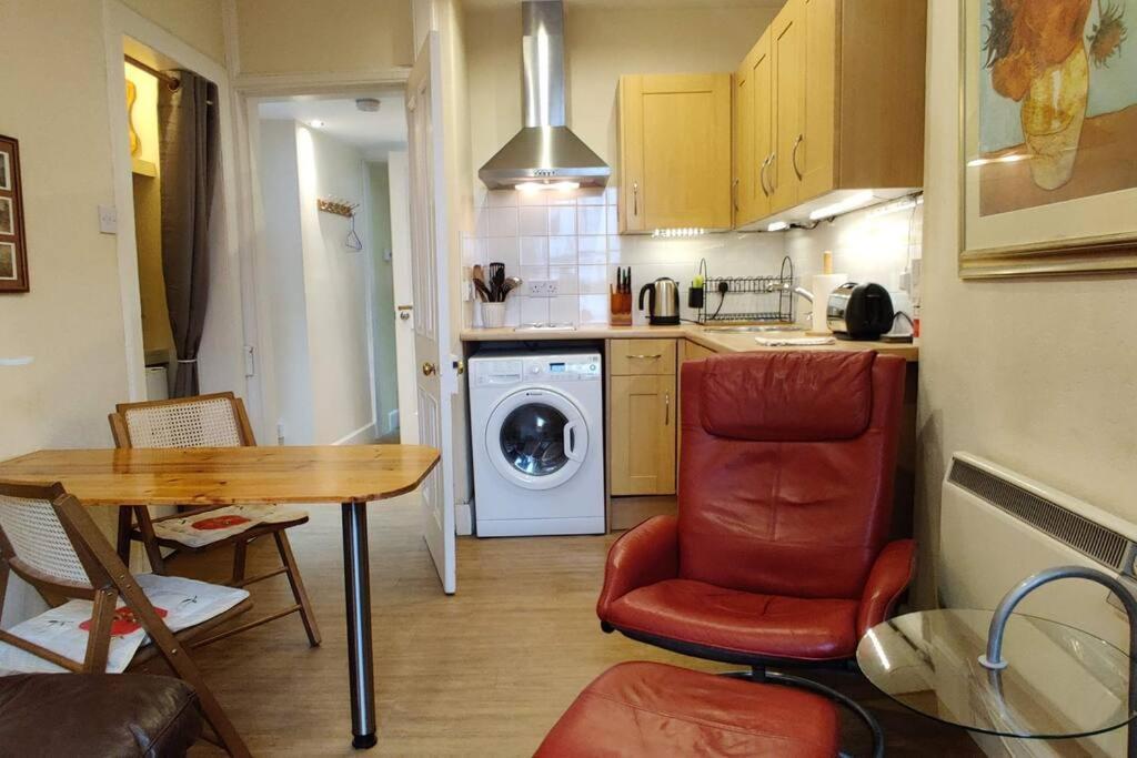 Royal Mile Apt, Just 1 Min From Edinburgh Castle! Bagian luar foto