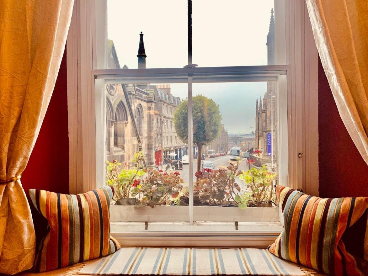 Royal Mile Apt, Just 1 Min From Edinburgh Castle! Bagian luar foto